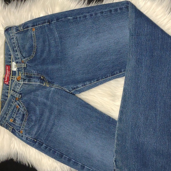 Levi's Denim - Vintage Levi's 515 Nouveau Retro Y2K Style  Low Rise Boot Cut Jeans size 6